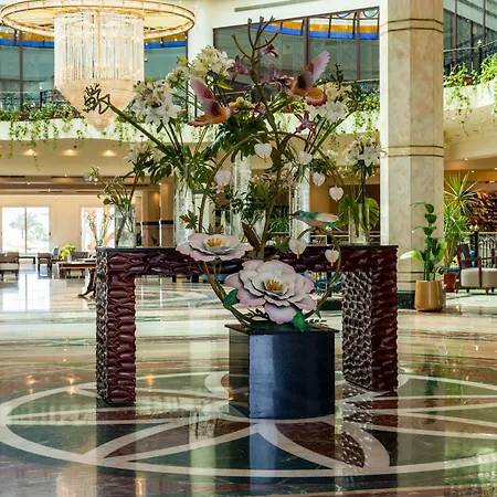 Grand Oasis Resort