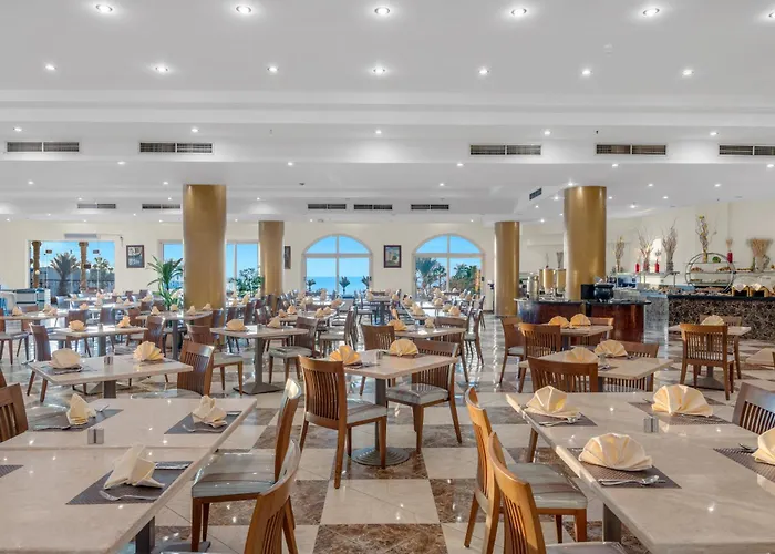 Üdülőközpont Grand Oasis 4*