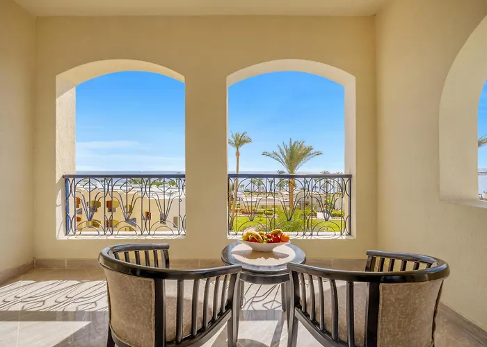 Grand Oasis