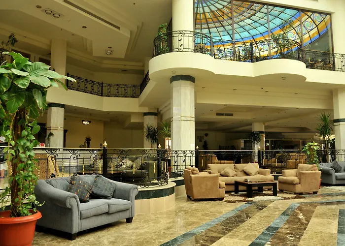 Üdülőközpont Grand Oasis 4*