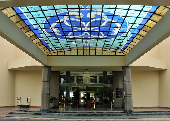 Üdülőközpont Grand Oasis