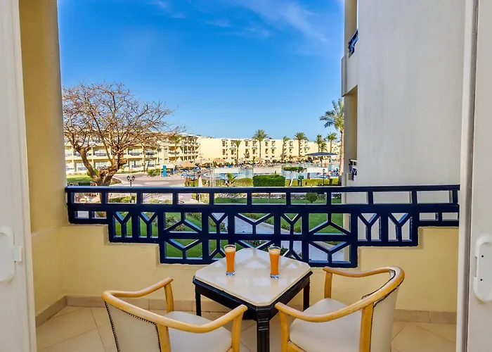 Grand Oasis 4*
